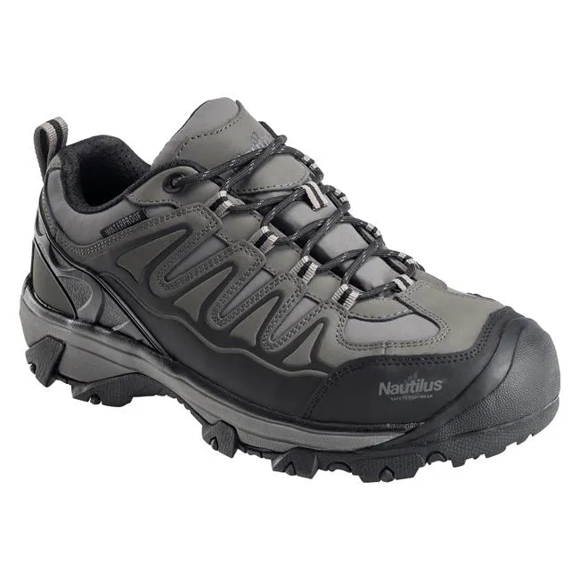 /img/24388-safety-shoes-maintenance.webp